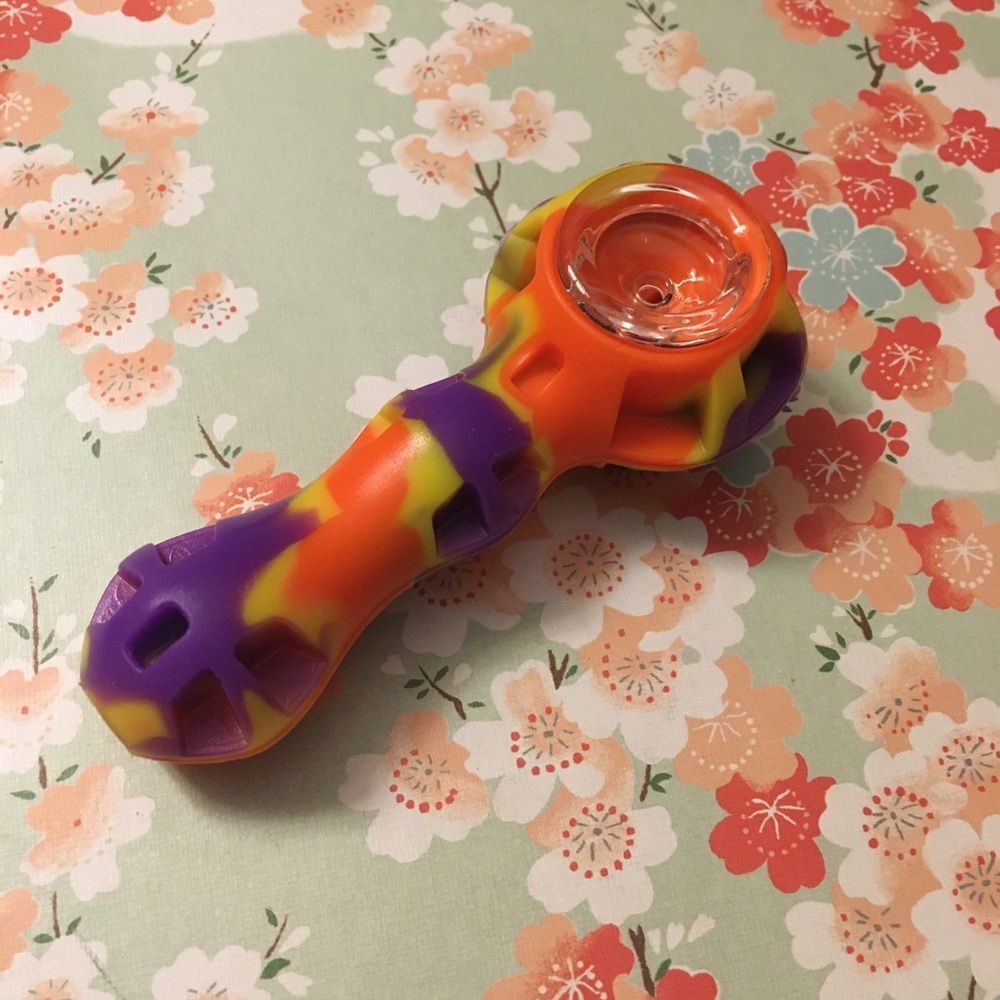 Silicone Orange purple yellow camo with metal stick & saving new never used